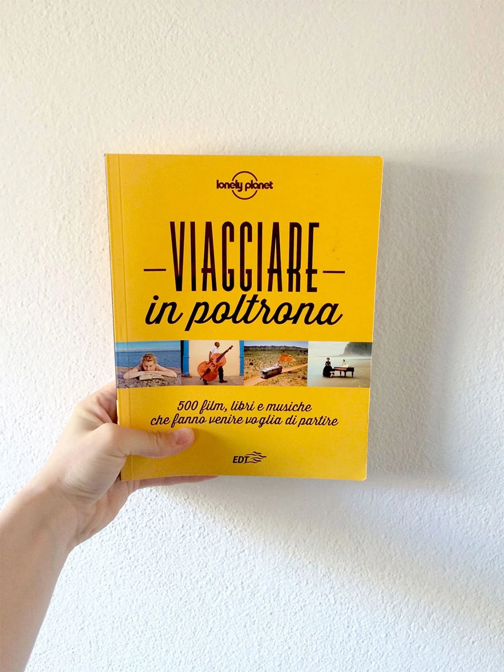 Reading Tips: 5 Books to Read While Traveling