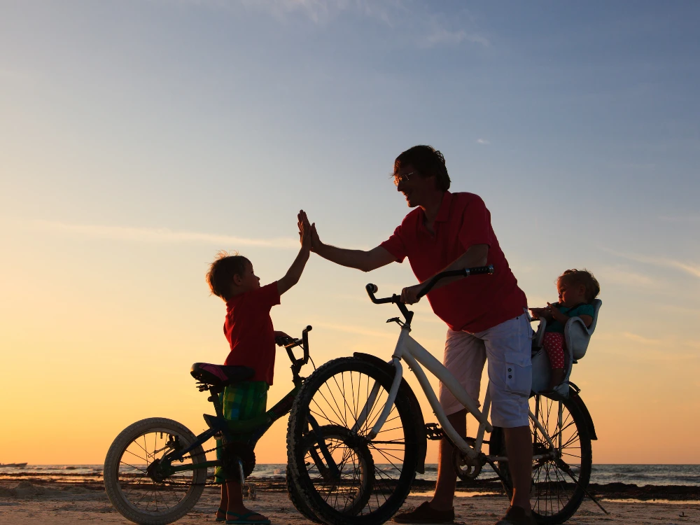 The bike as a sport for the little ones: the benefits of pedaling at a tender age!