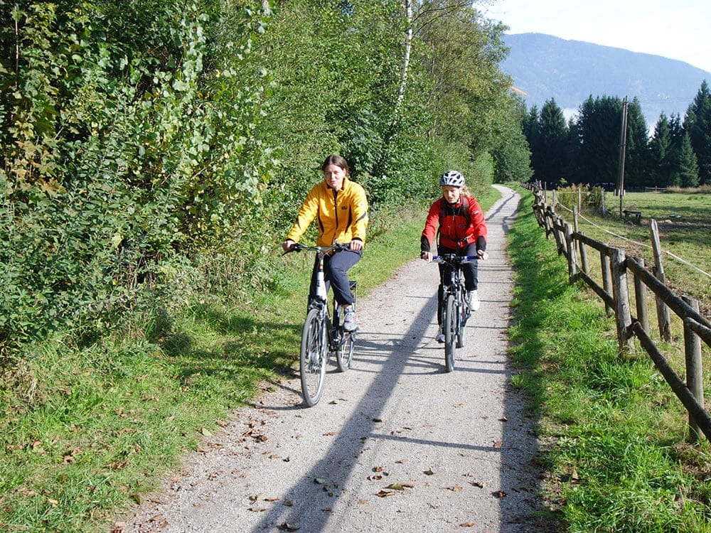 carinthian-lakes-loop-cycling-austria-alpine