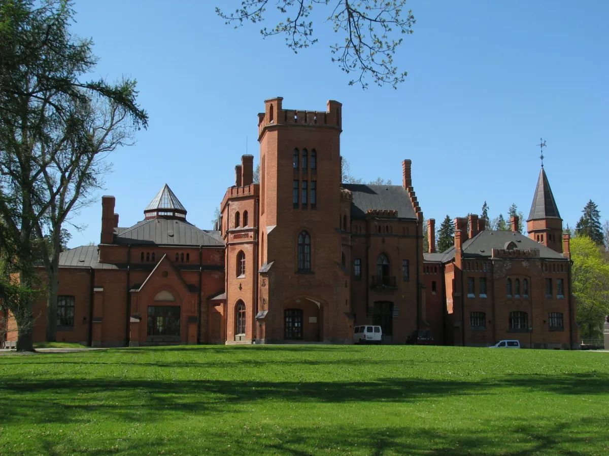 cycle-the-baltics-vilnius-riga-tallinn-by-bike