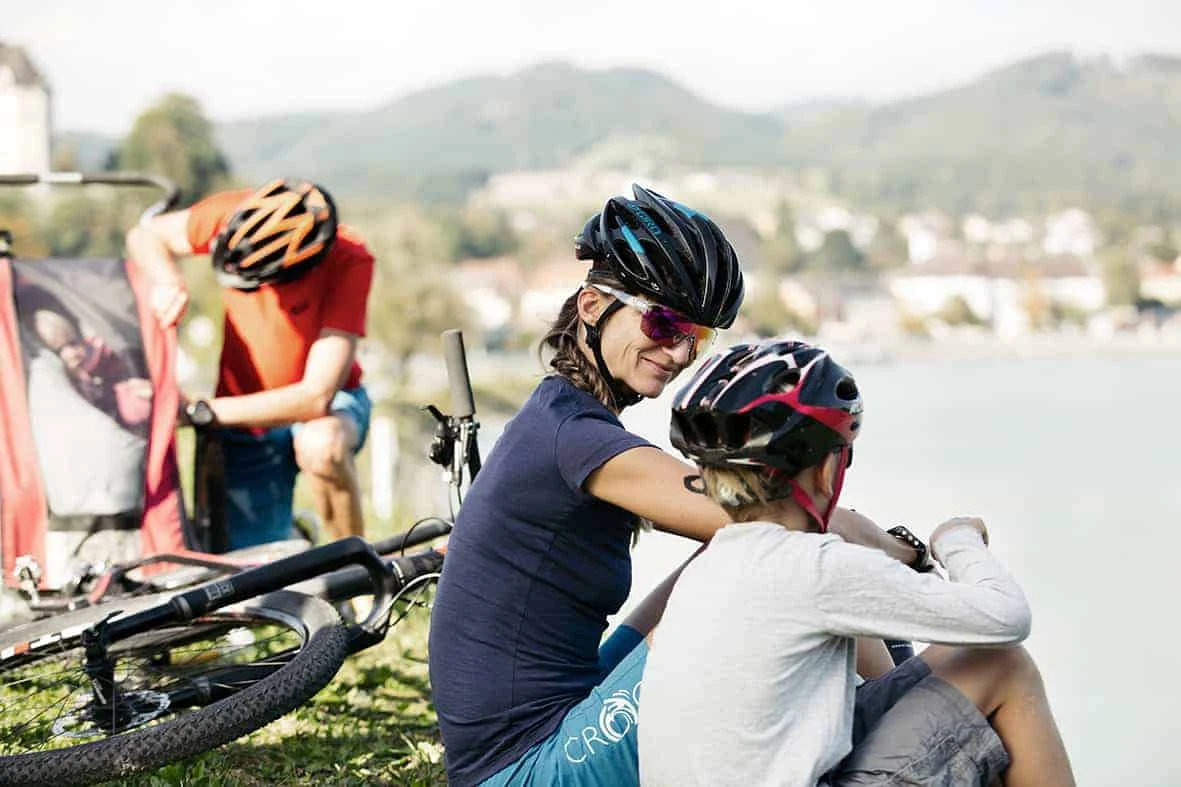 family-cycling-tour-danube-linz-vienna
