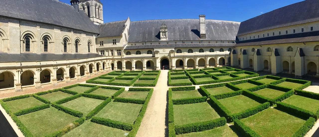 loire-cycling-from-blois-to-saumur