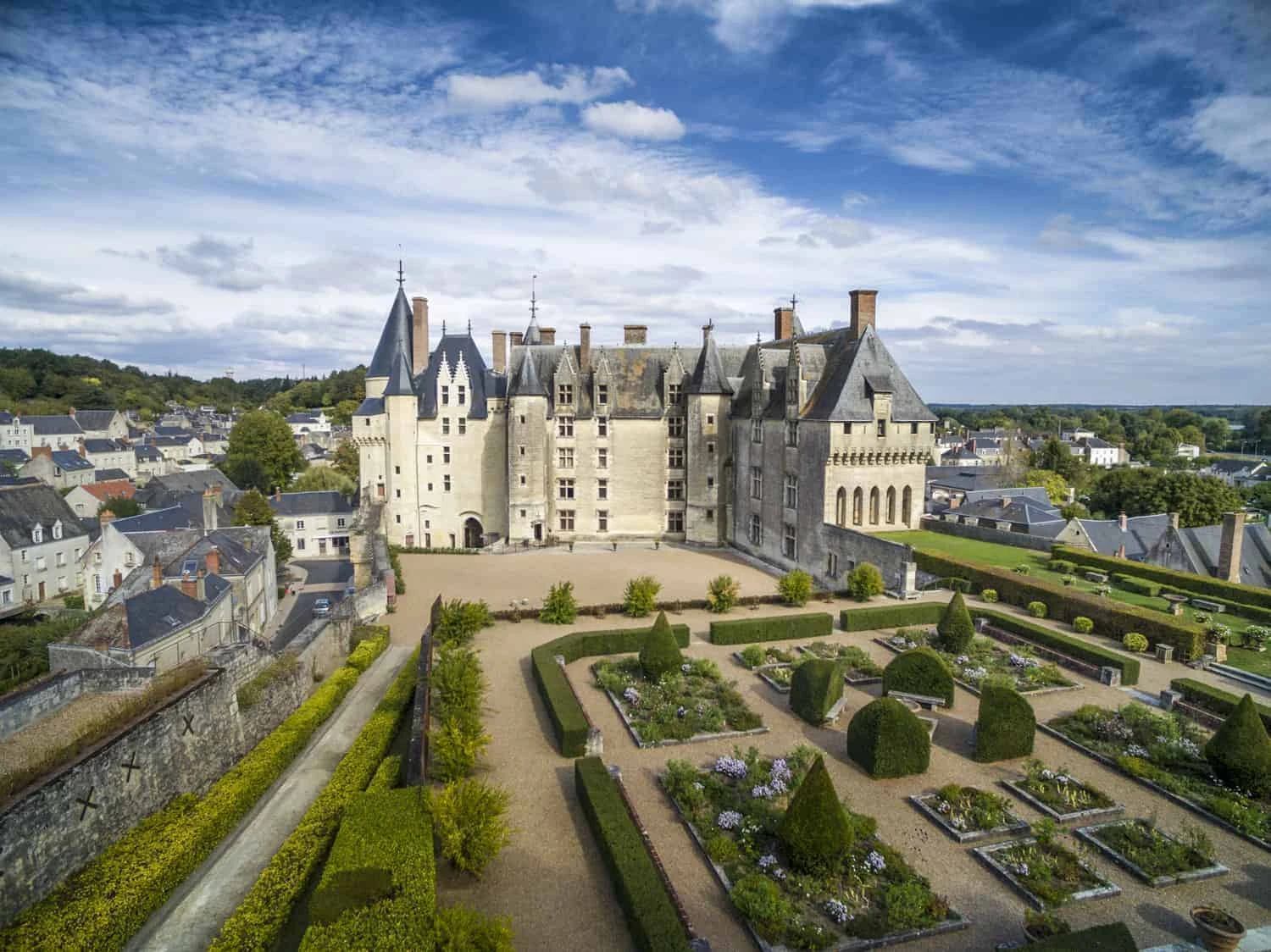 loire-cycling-from-tours-to-angers