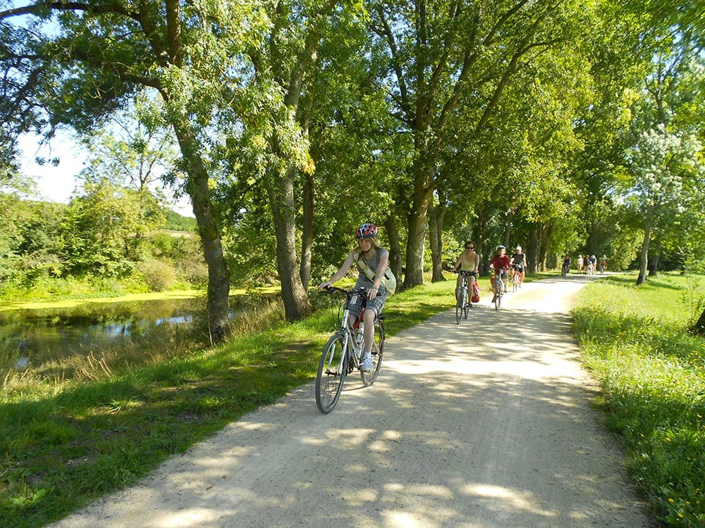 loire-cycling-from-tours-to-angers