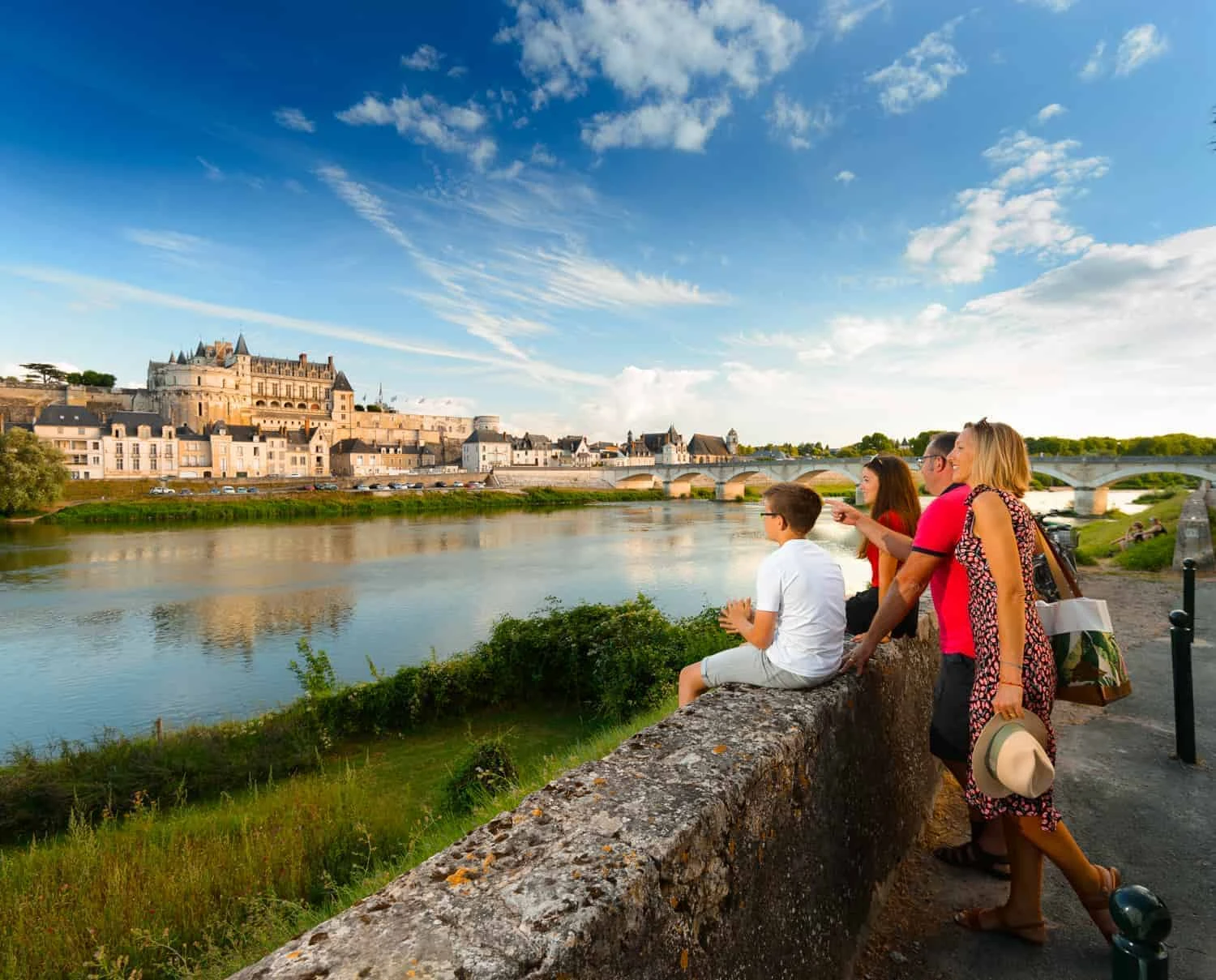 loire-family-cycling-from-blois-to-amboise