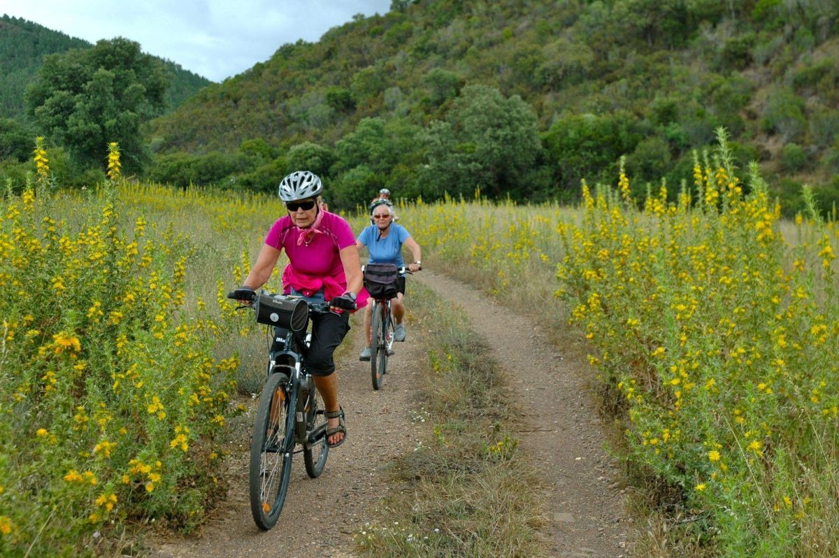 wild-algarve-cycling-tour