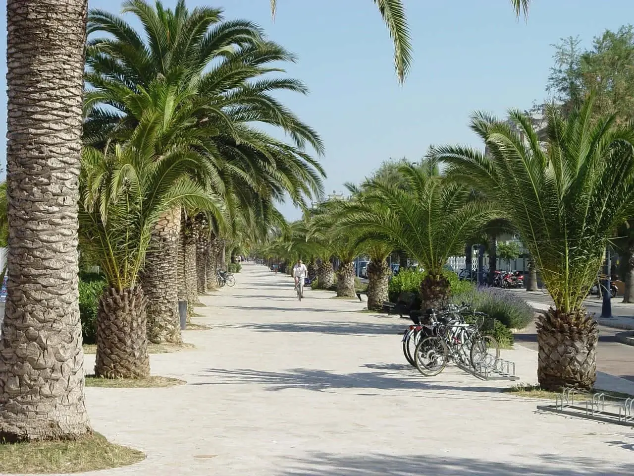 bike-to-coast-and-the-via-verde-of-the-trabocchi-coast