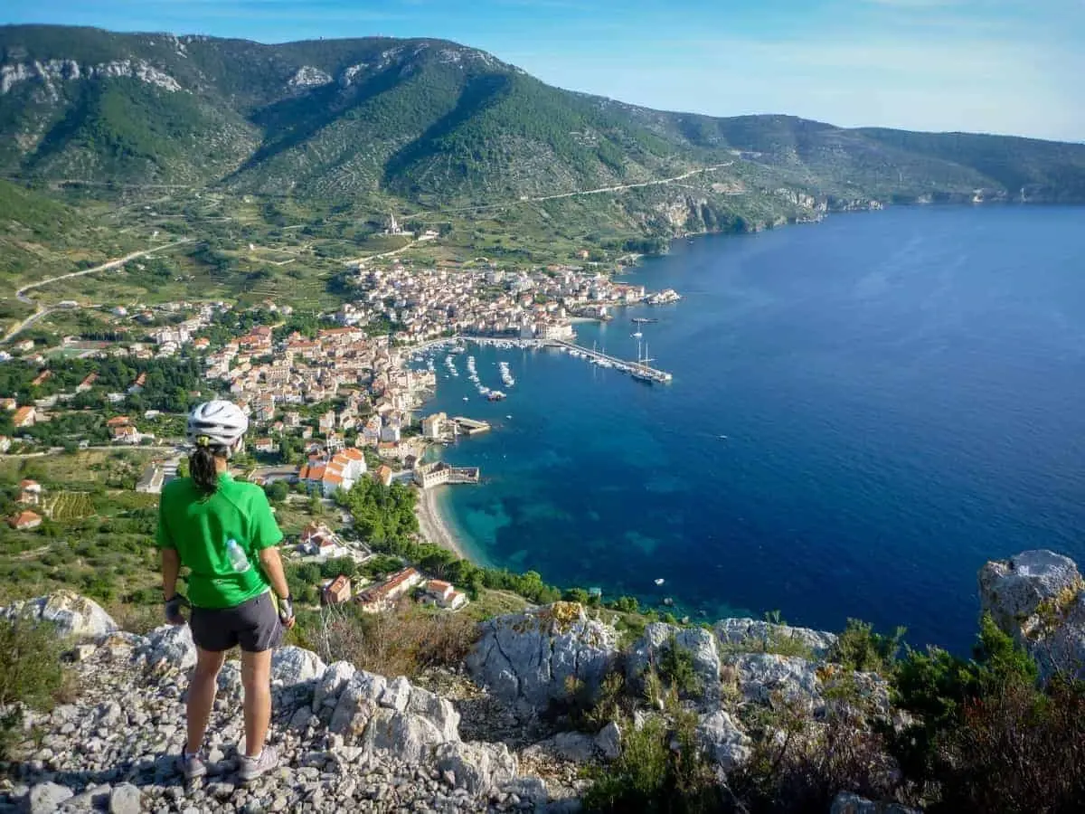 islandhopping-by-boat-bike-southern-dalmatia-fromto-trogir
