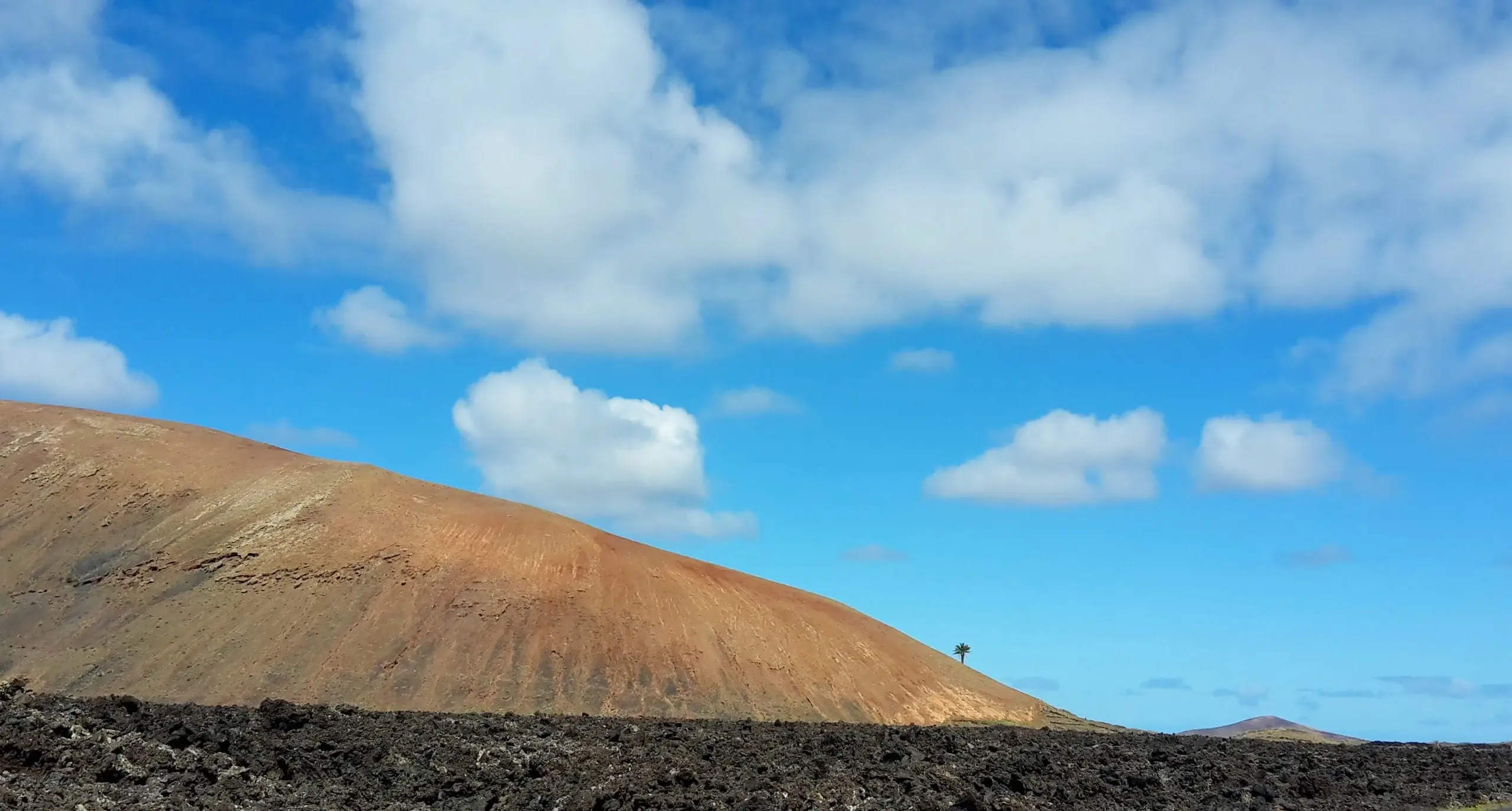 lanzarote-land-of-the-volcanoes