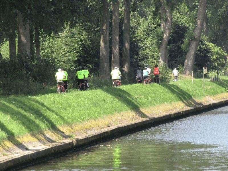 amsterdam-to-bruges-premium-boat-bike