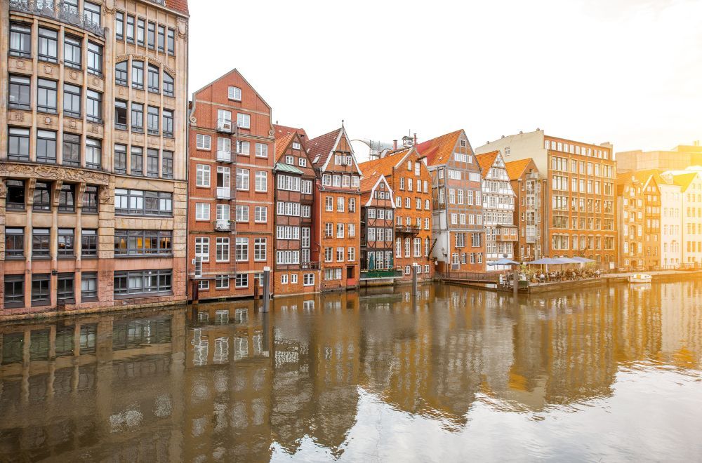 hamburg-old-salt-road-boat-bike