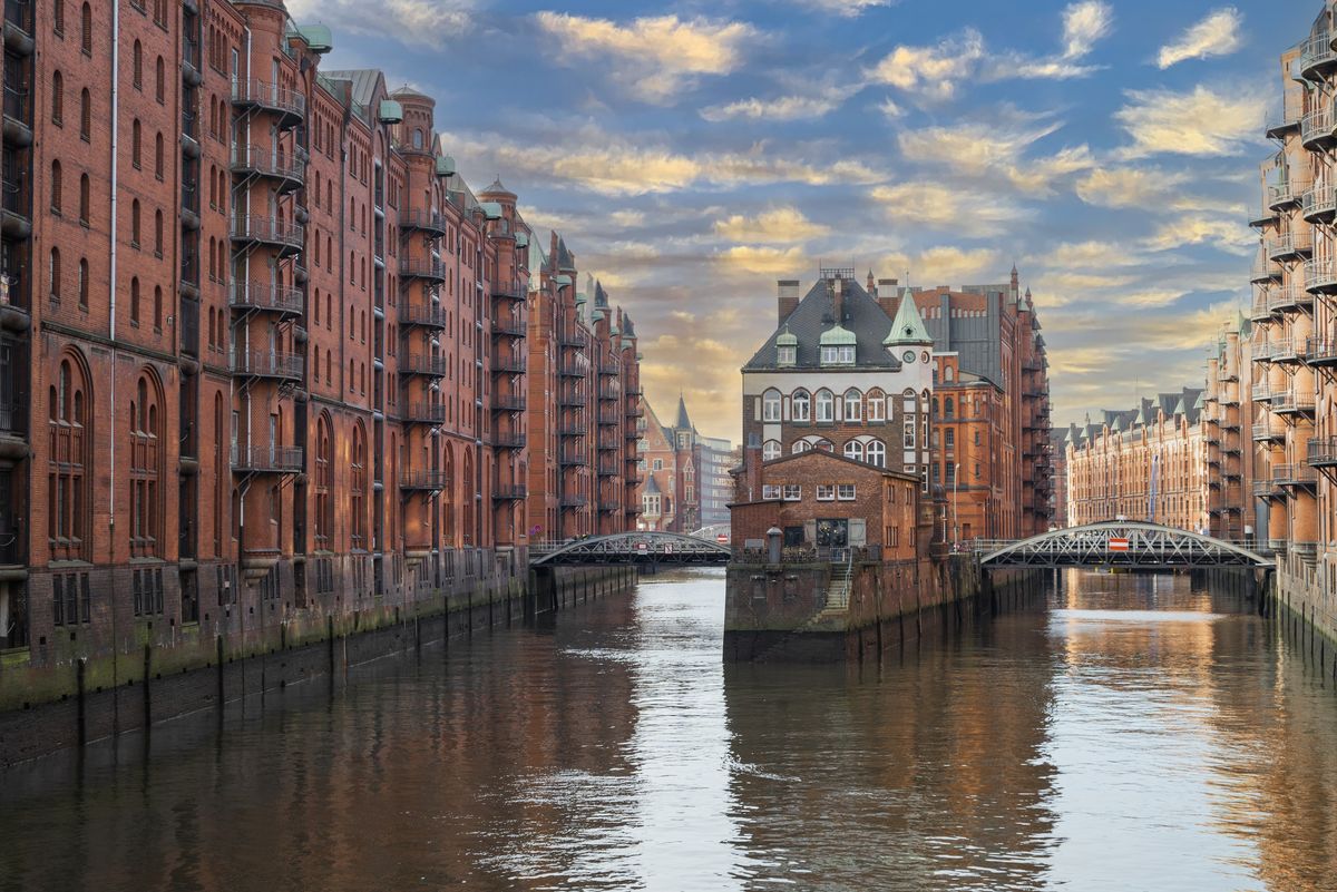 hamburg-old-salt-road-boat-bike