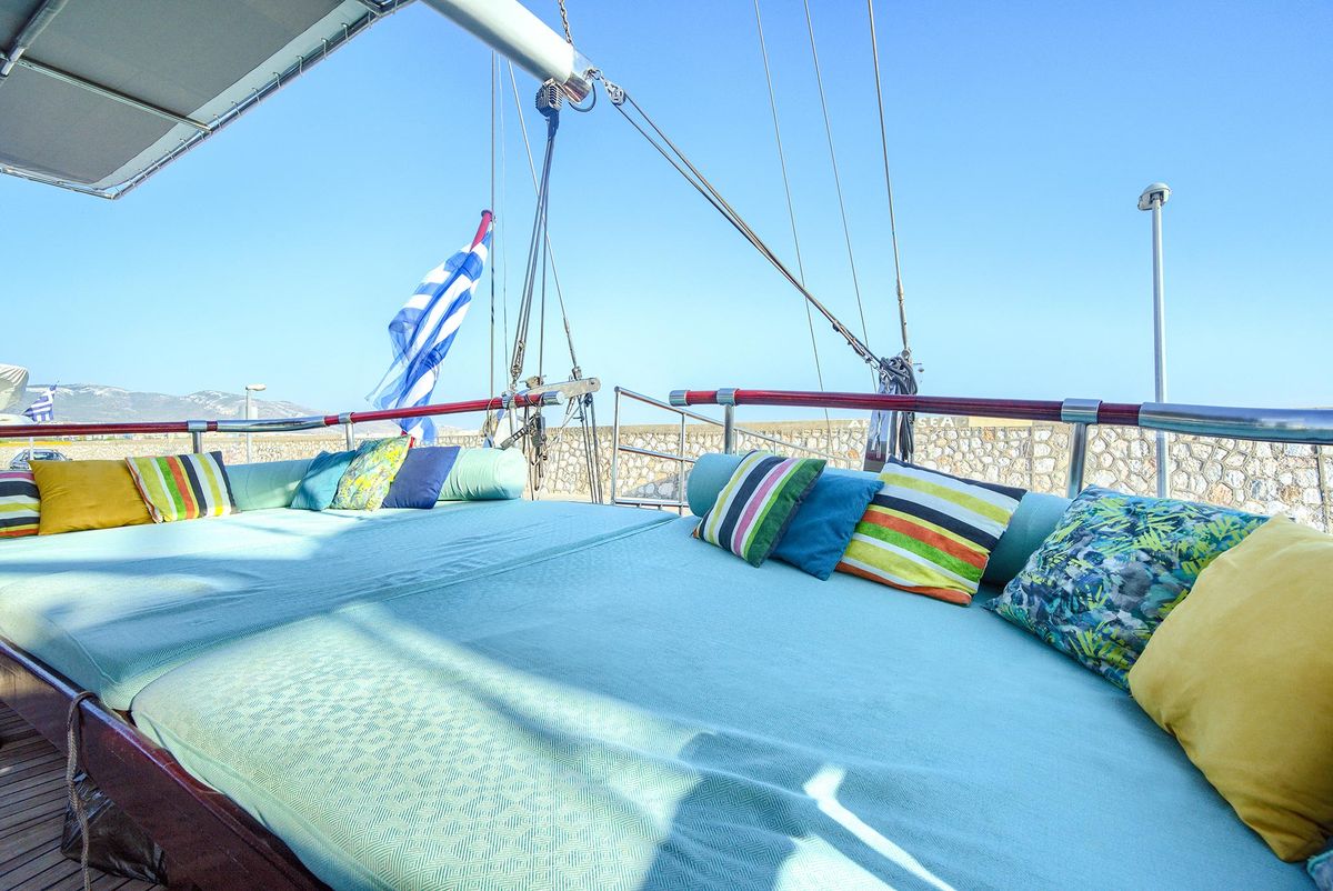mamma-mia-islands-sporades-boat-ebike