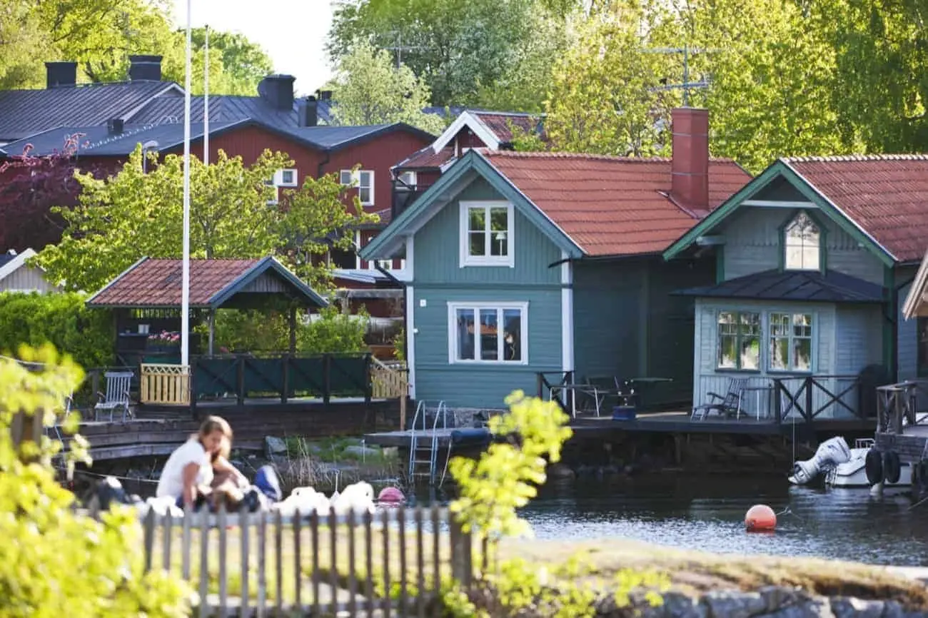 stockholm-island-hopping-cycling-tour